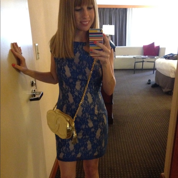 Meet your Posher, Amanda - Picture 2 of 2